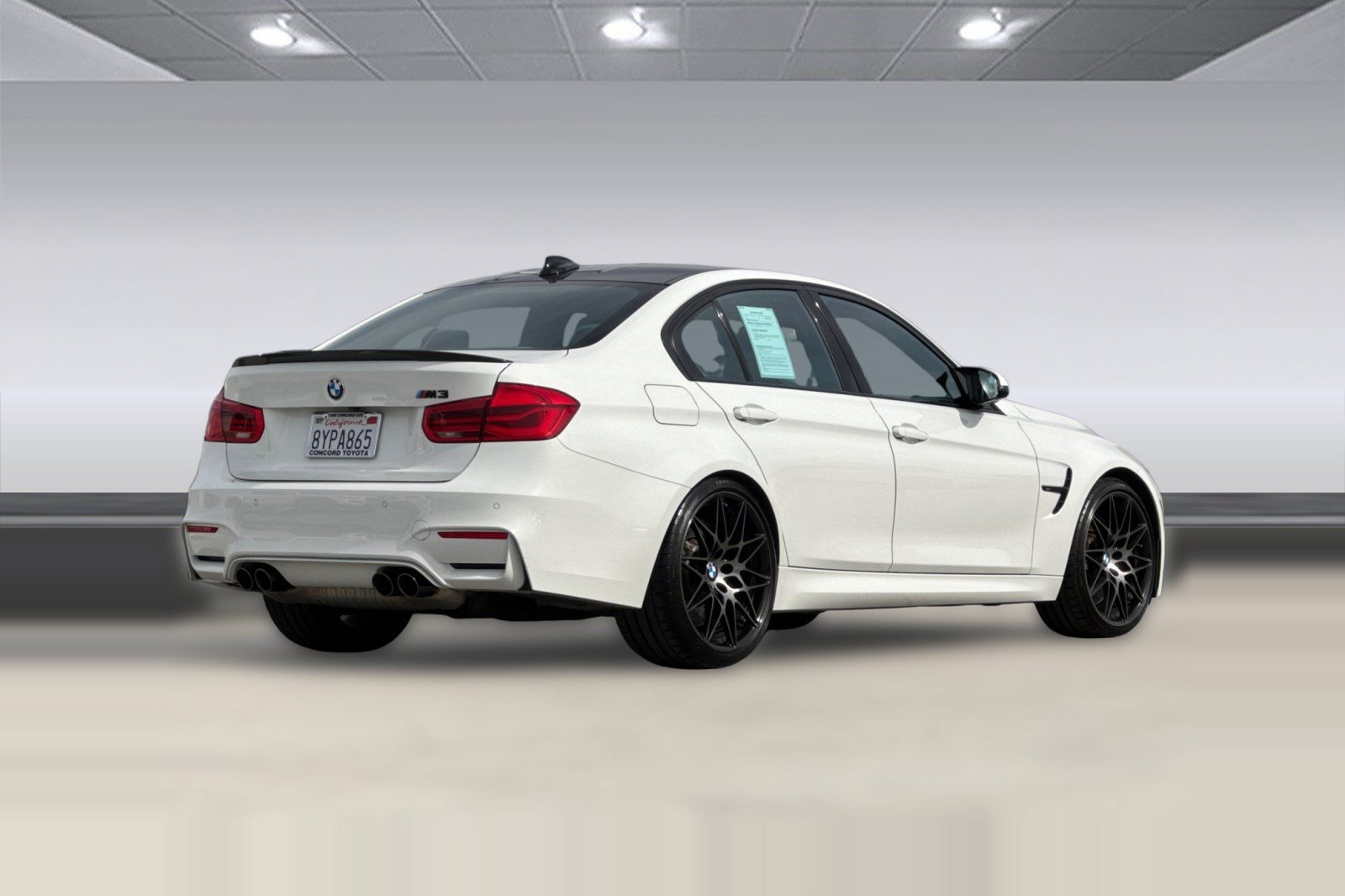 Used 2018 BMW M3 w/ Competition Package RWD image 9