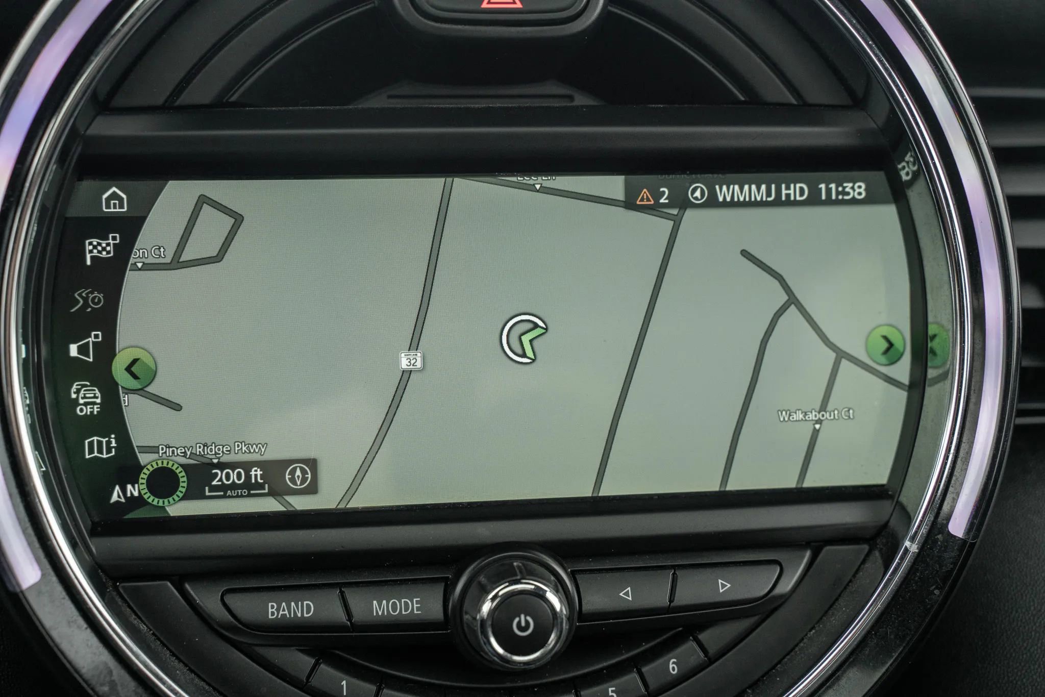 Used 2019 MINI Cooper 2-Door Hardtop image 17