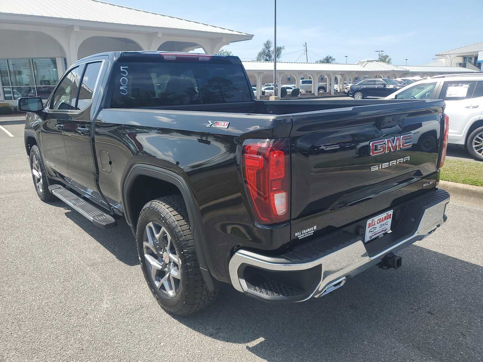 New 2026 GMC Sierra 1500 SLE w/ X31 Off-Road Package image 3