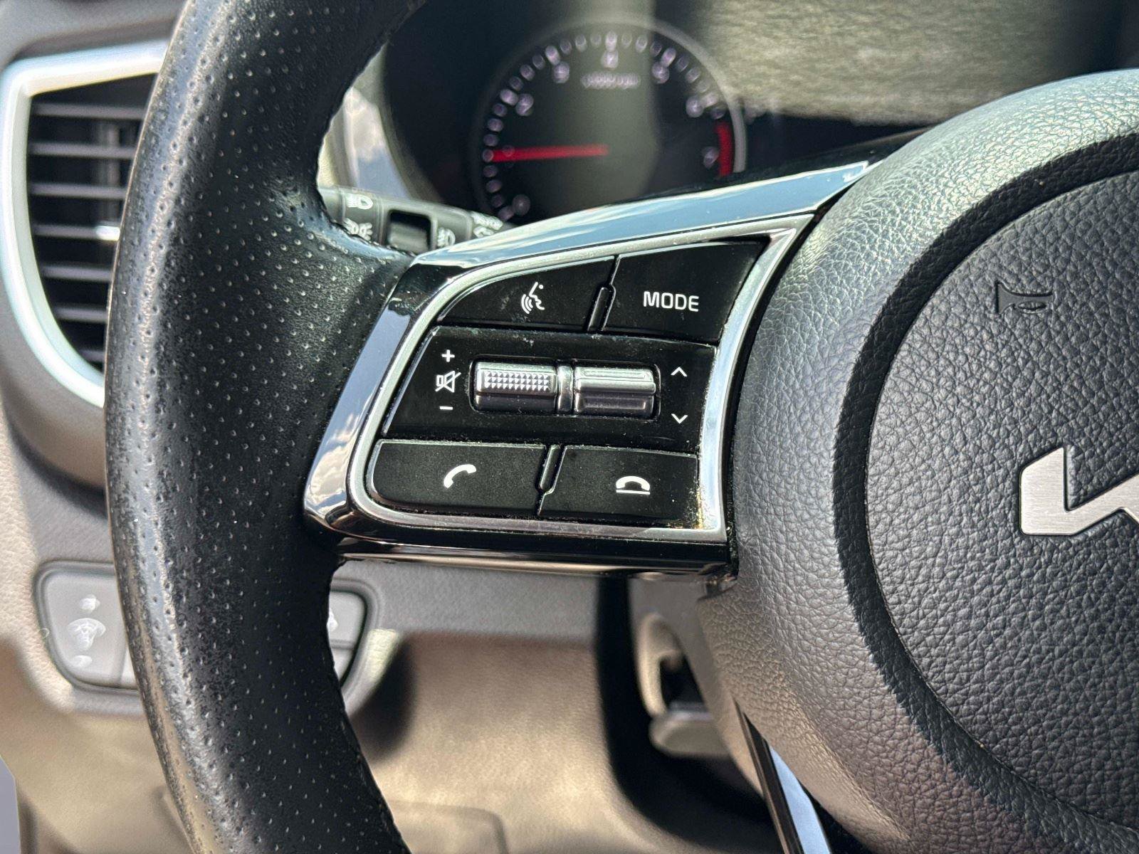 Used 2023 Kia Seltos SX AWD/4WD image 30