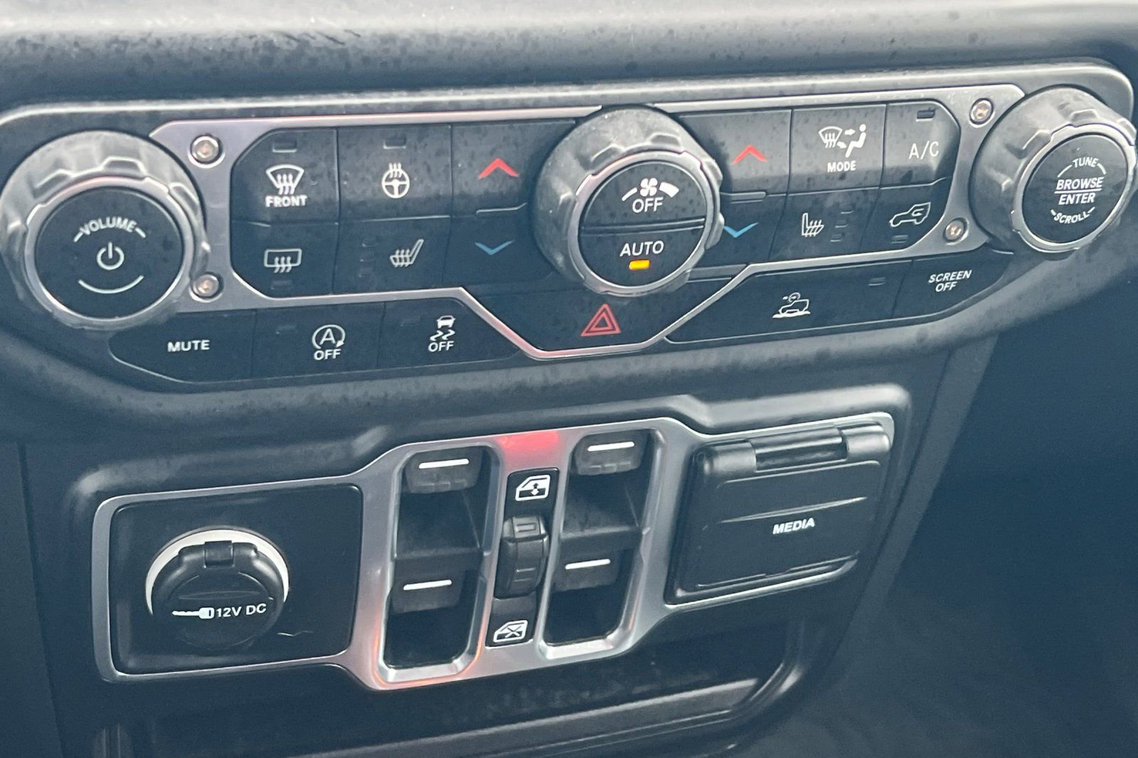 Used 2020 Jeep Gladiator Sport w/ Quick Order Package 24S image 20