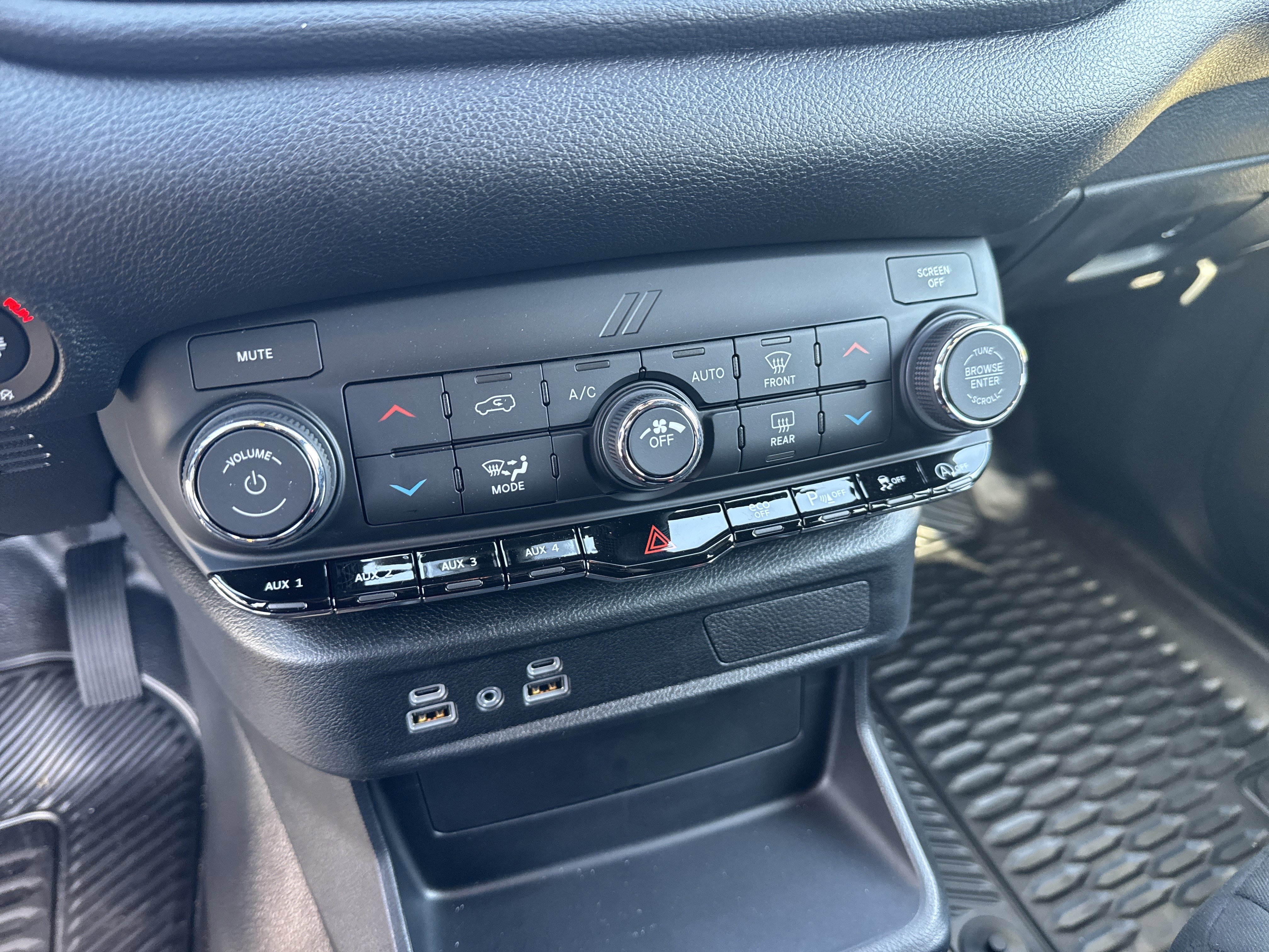 New 2025 Dodge Durango Pursuit w/ Skid Plate Group image 34