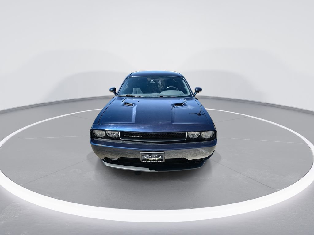 Used 2014 Dodge Challenger SXT image 3
