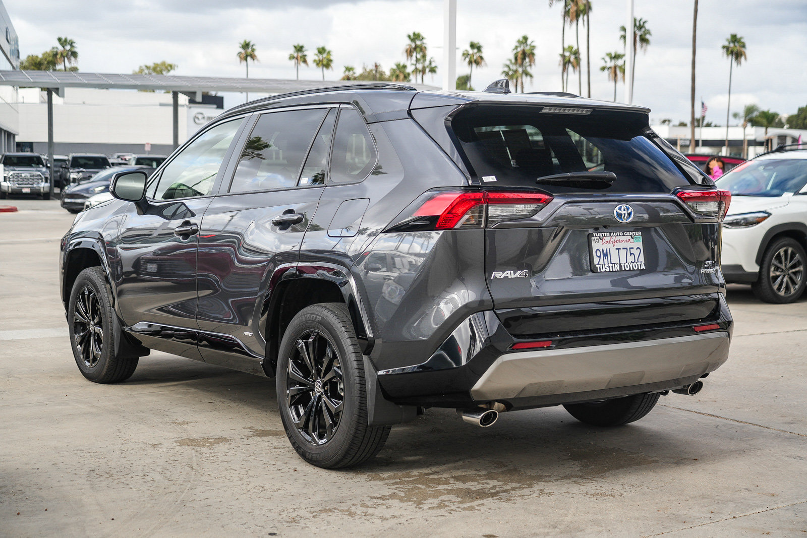 Certified 2024 Toyota RAV4 SE w/ Convenience Package AWD/4WD image 8