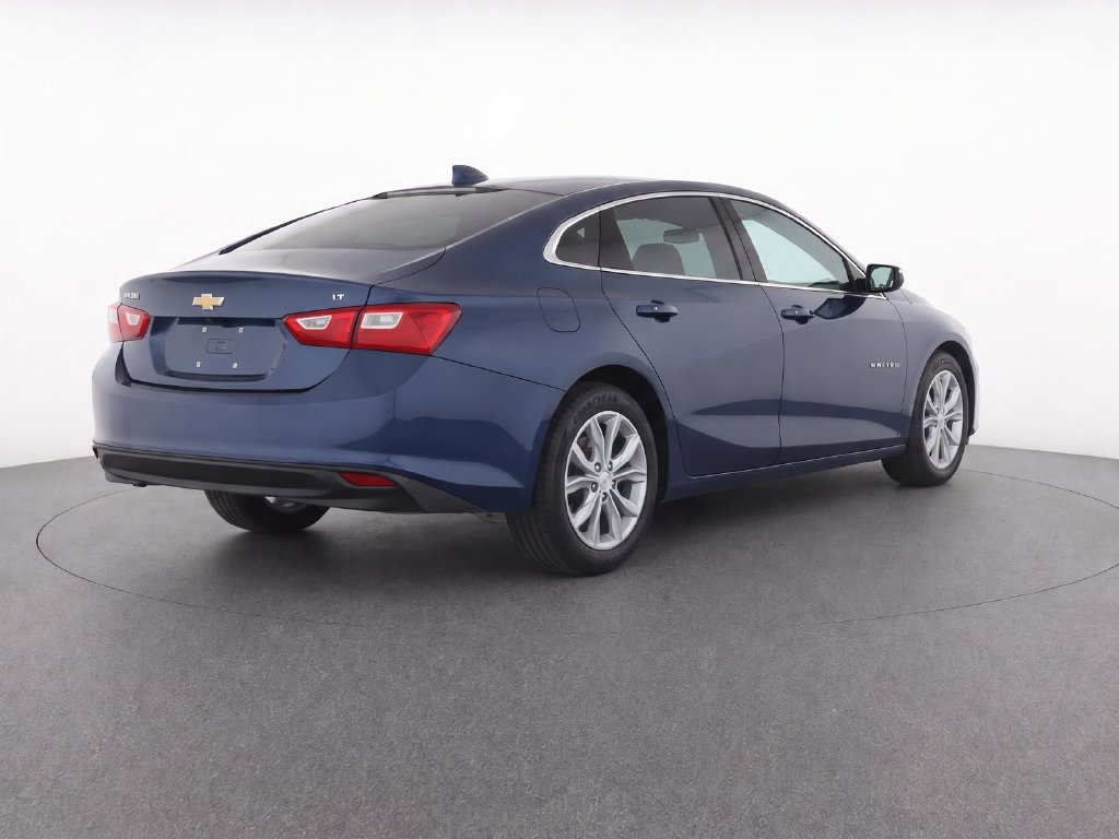 Used 2025 Chevrolet Malibu LT FWD image 5
