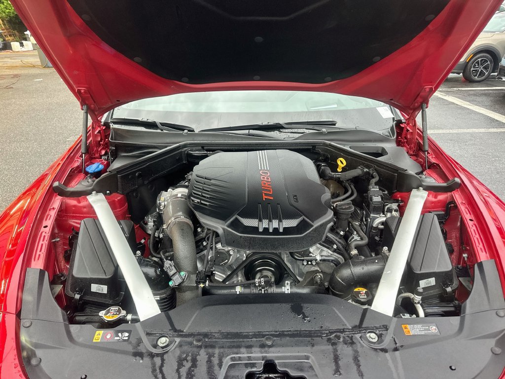 Used 2018 Kia Stinger GT2 RWD image 31