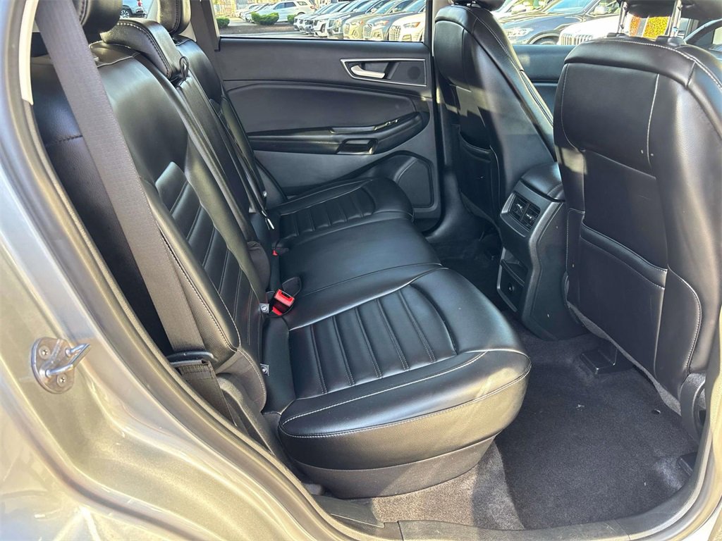 Used 2024 Ford Edge SEL image 14