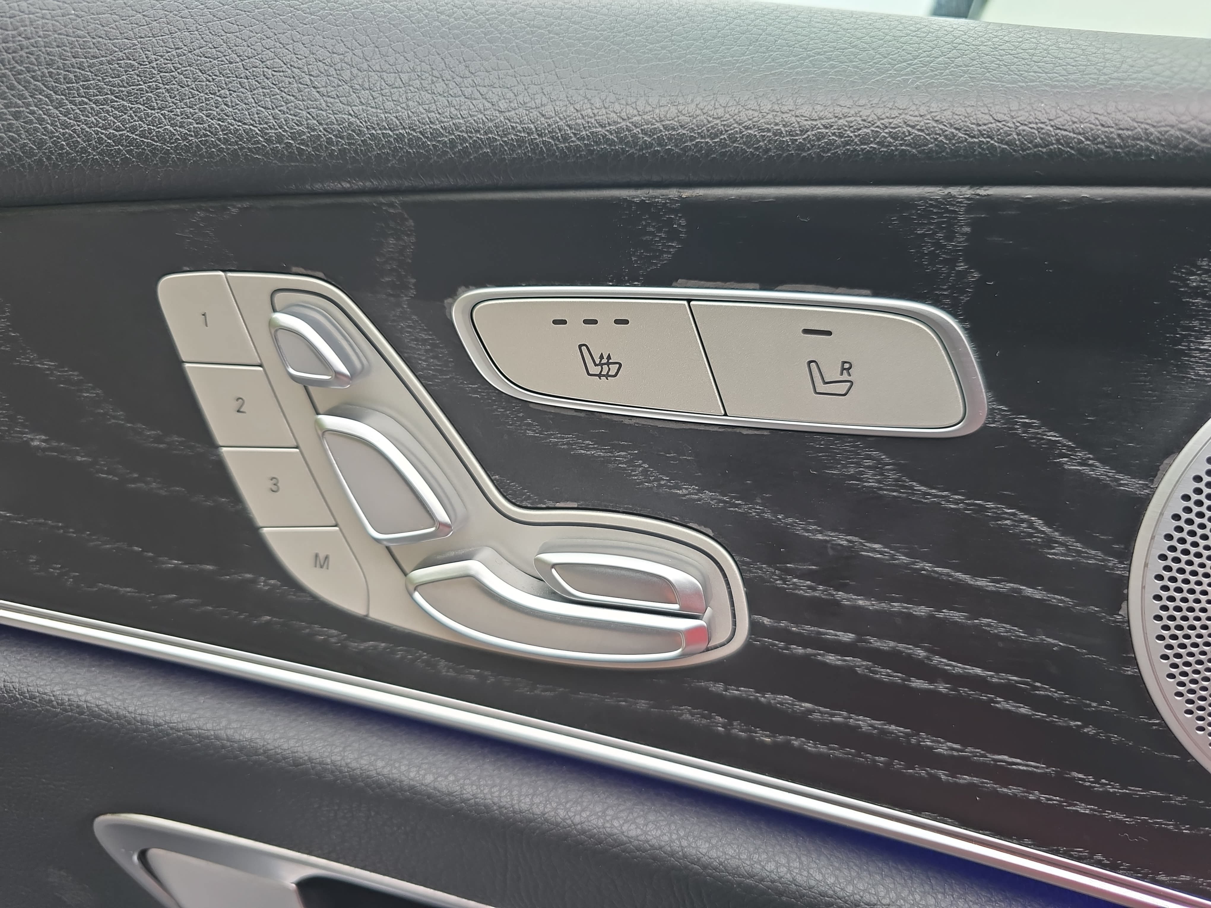 Used 2020 Mercedes-Benz E 350 Sedan image 28