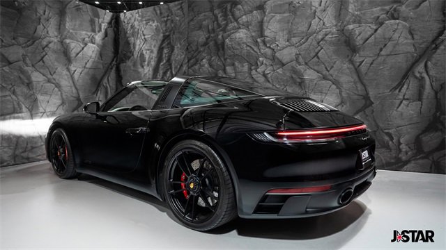 Used 2024 Porsche 911 Targa 4 GTS image 18