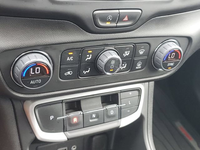 Certified 2024 GMC Terrain SLE w/ Driver Convenience Package FWD image 26