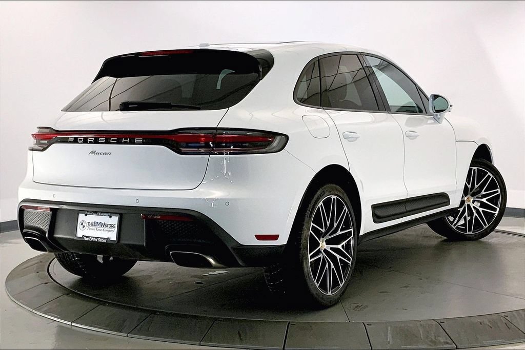 Used 2023 Porsche Macan AWD/4WD image 12