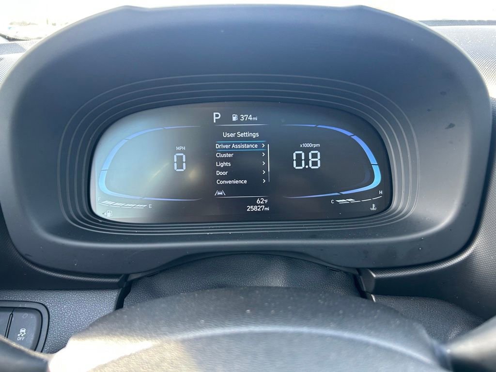 Used 2024 Hyundai Venue SEL image 11