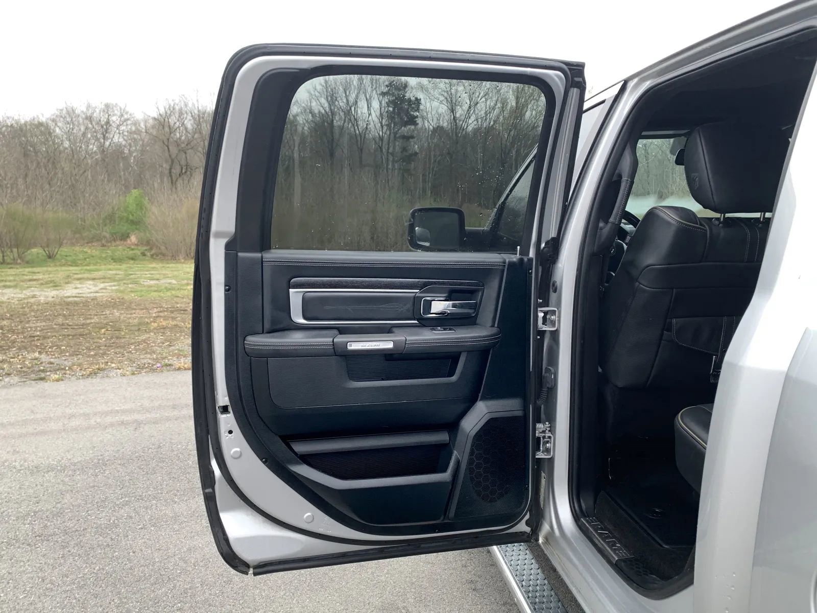 Used 2017 RAM 1500 Limited AWD/4WD image 31