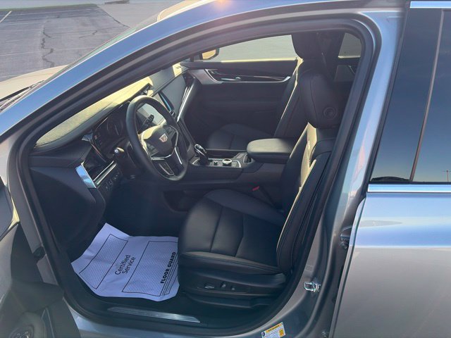 Used 2026 Cadillac XT5 Premium Luxury w/ Driver Assist Package AWD/4WD image 9