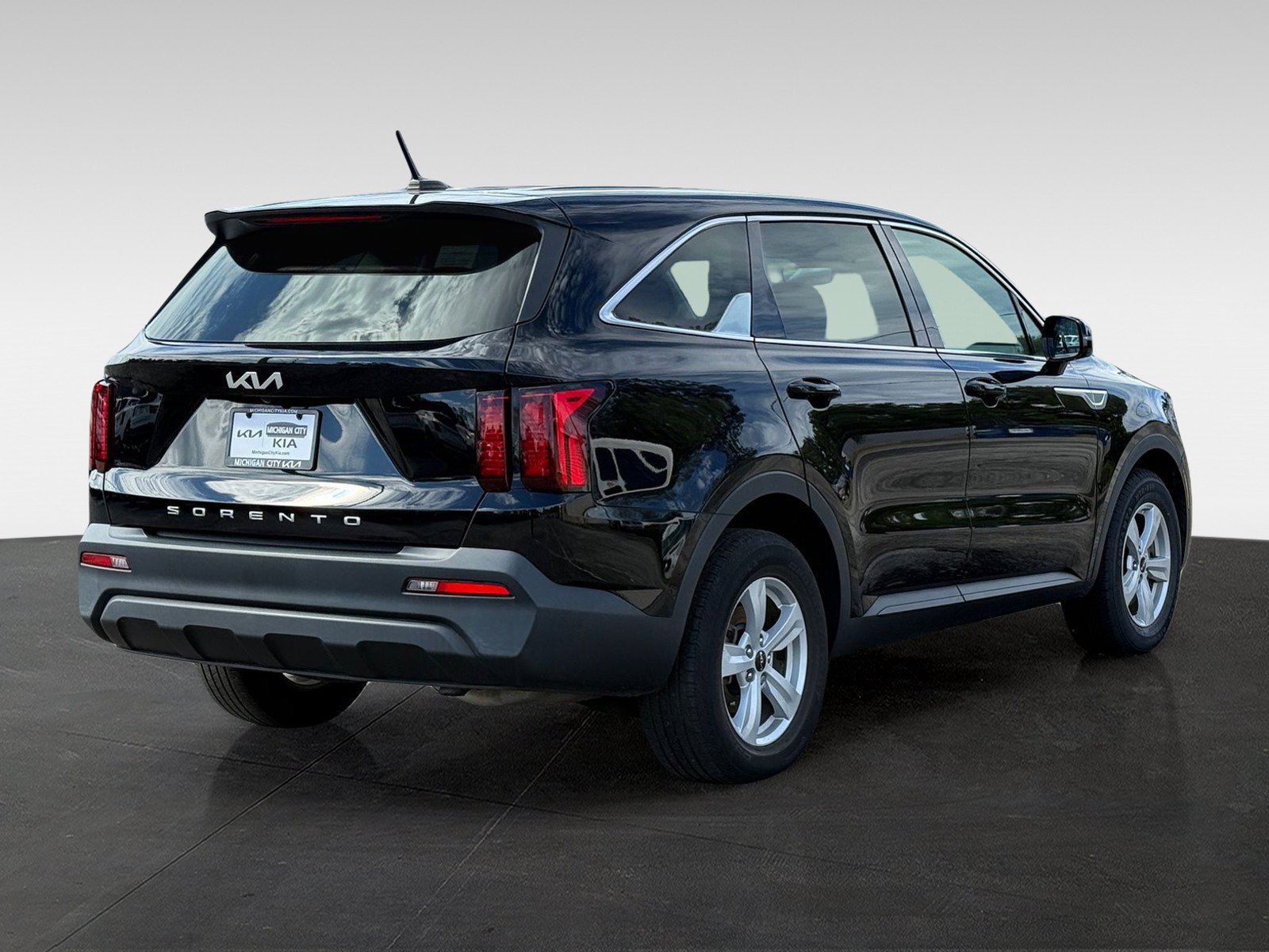 Used 2022 Kia Sorento LX FWD image 5