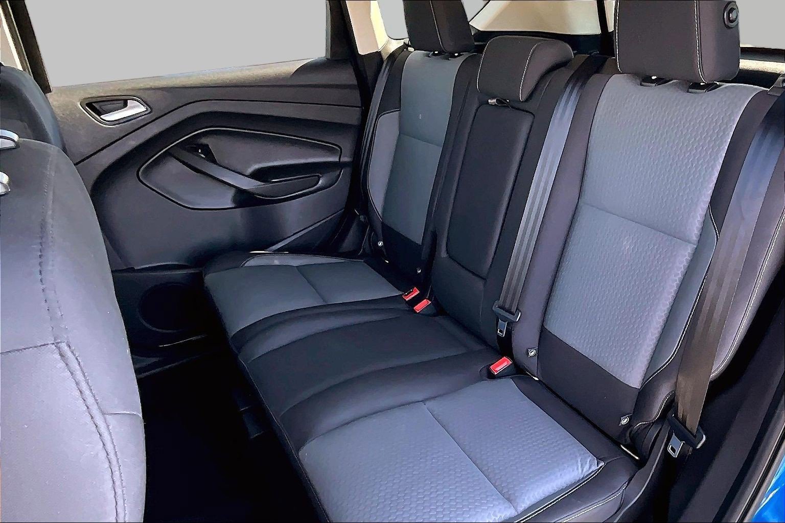 Used 2018 Ford Escape SE image 24