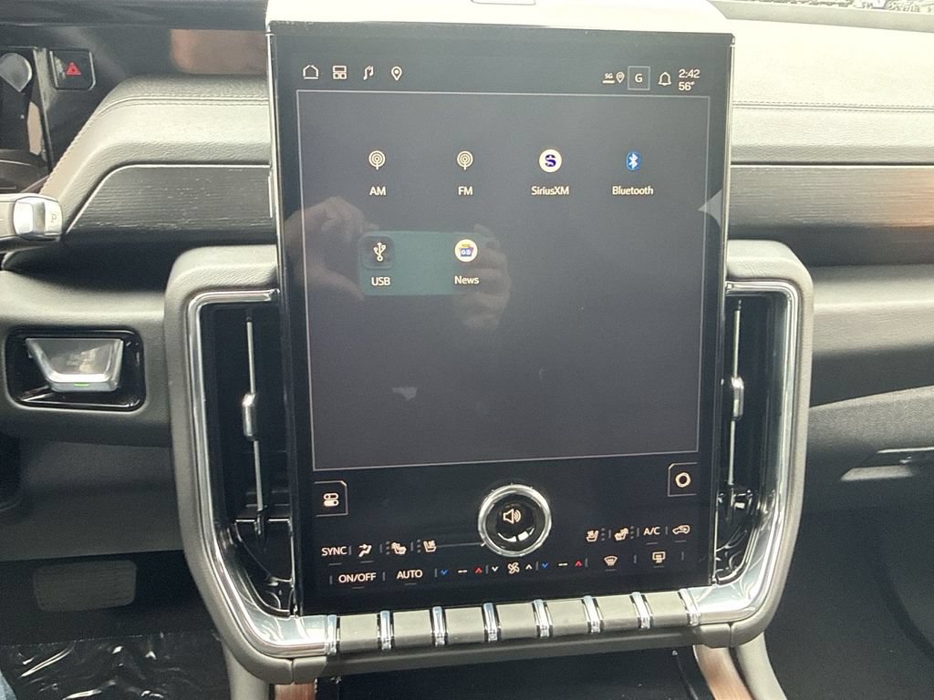 New 2026 GMC Yukon XL Denali w/ Denali Reserve Package AWD/4WD image 18