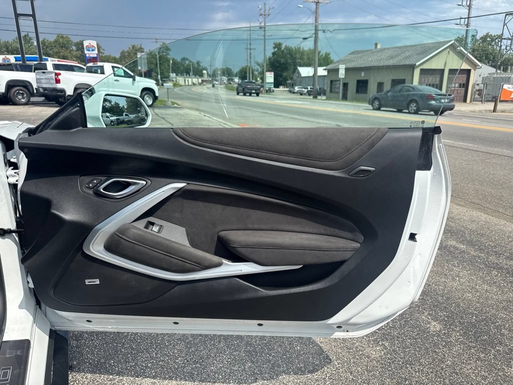 Used 2018 Chevrolet Camaro ZL1 RWD image 35
