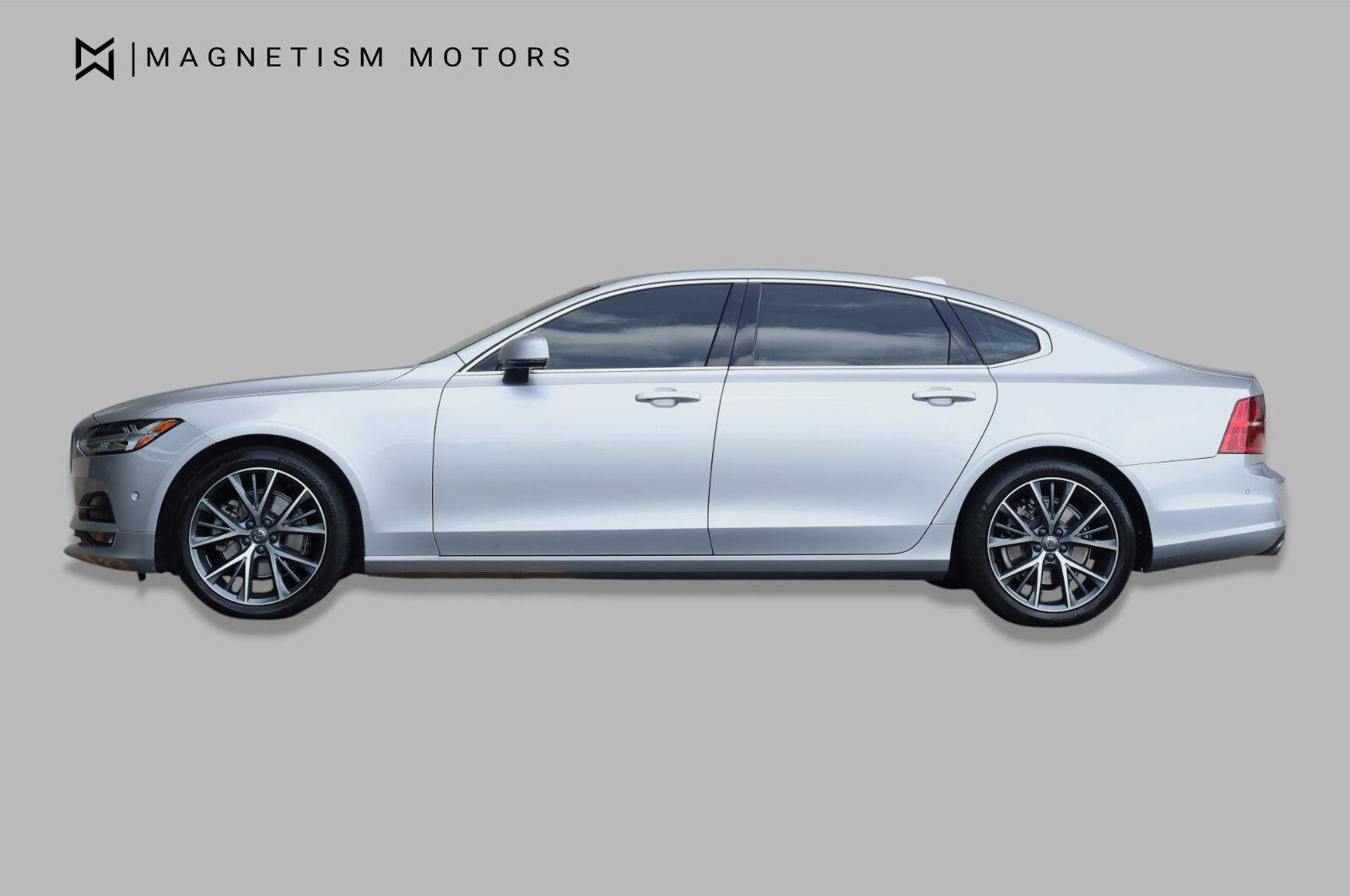 Used 2018 Volvo S90 T5 Momentum w/ Convenience Package FWD image 2
