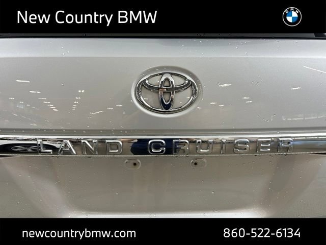 Used 2016 Toyota Land Cruiser AWD/4WD image 10