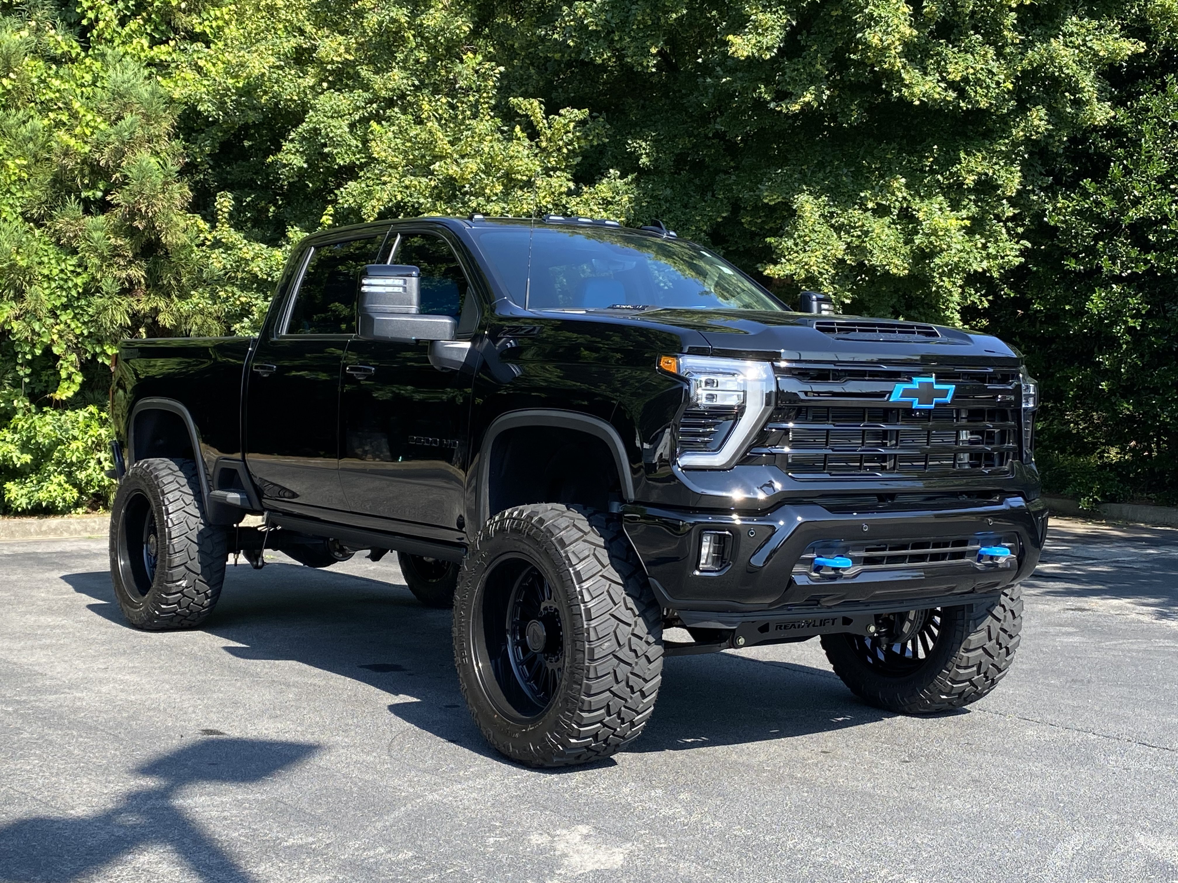 New 2025 Chevrolet Silverado 2500 LTZ w/ Trail Boss Package AWD/4WD video 2