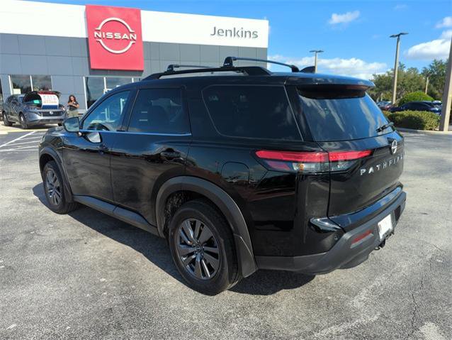 Certified 2025 Nissan Pathfinder SV w/ SV Premium Package image 7