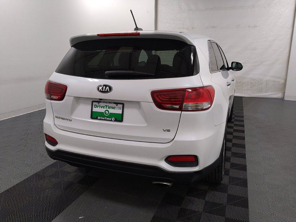 Used 2019 Kia Sorento AWD V6 image 7