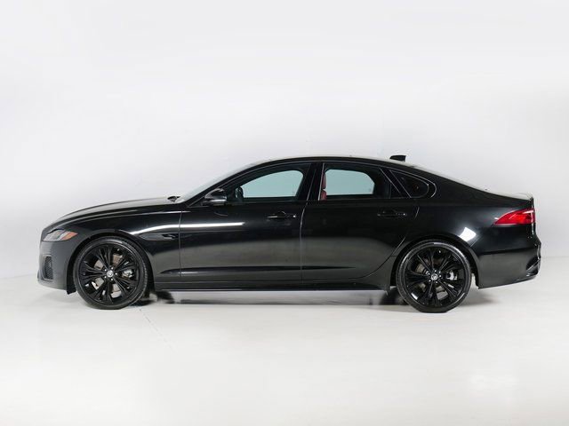 Used 2024 Jaguar XF R-Dynamic SE image 6