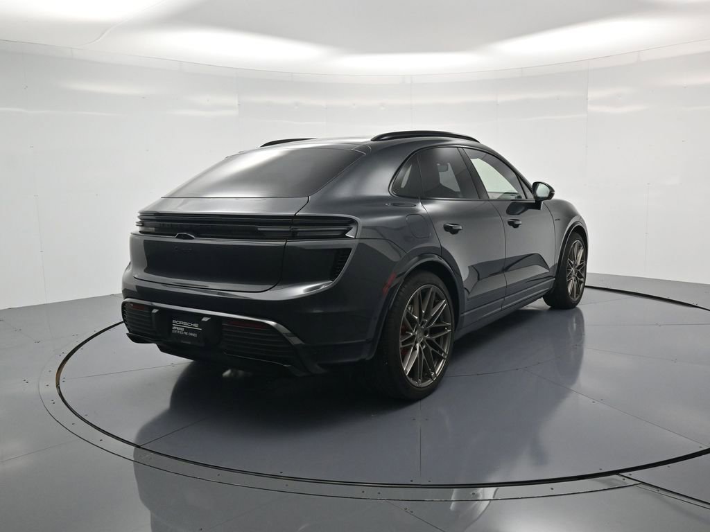 Certified 2024 Porsche Macan Turbo Electric AWD/4WD image 38