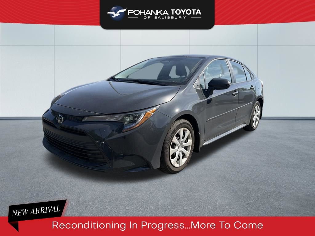 Used 2026 Toyota Corolla LE FWD image 1