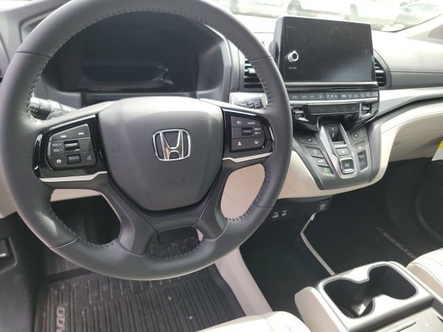 Certified 2026 Honda Odyssey EX-L image 13