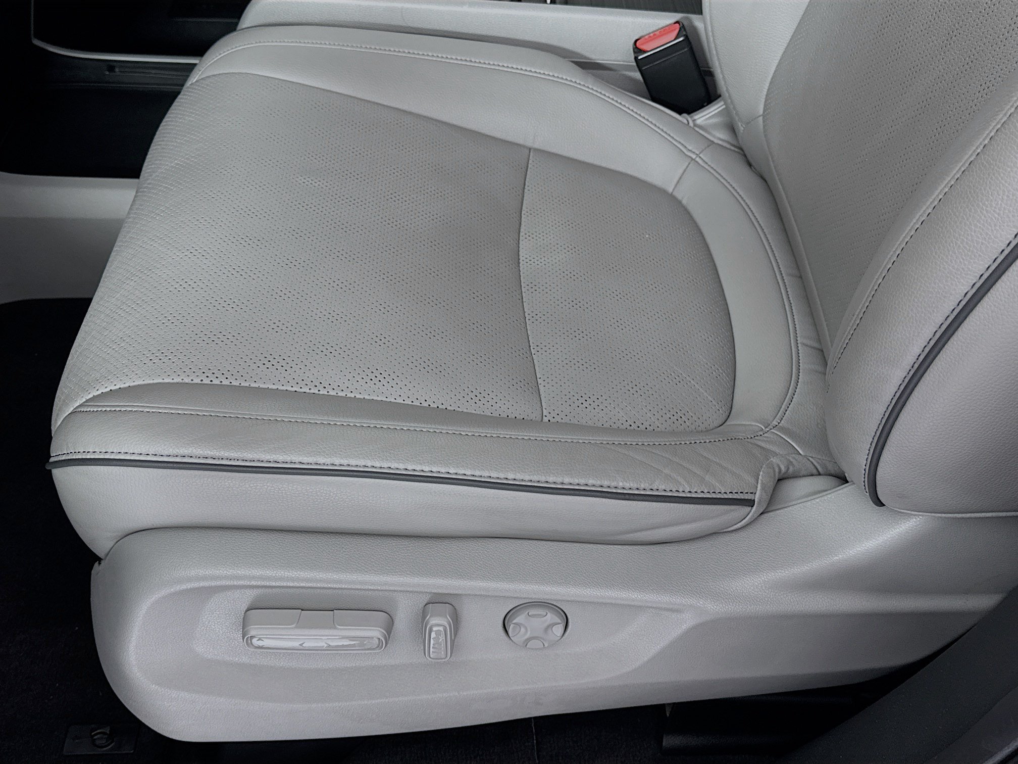 Certified 2024 Honda Odyssey Elite image 19
