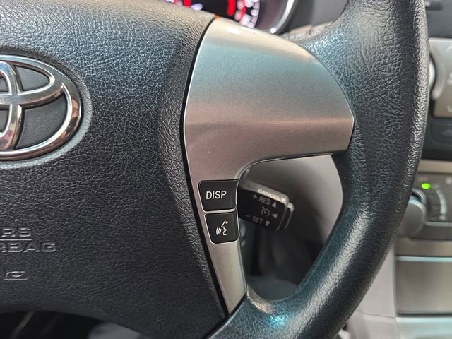 Used 2012 Toyota Highlander 4WD w/ Tech Pkg image 17