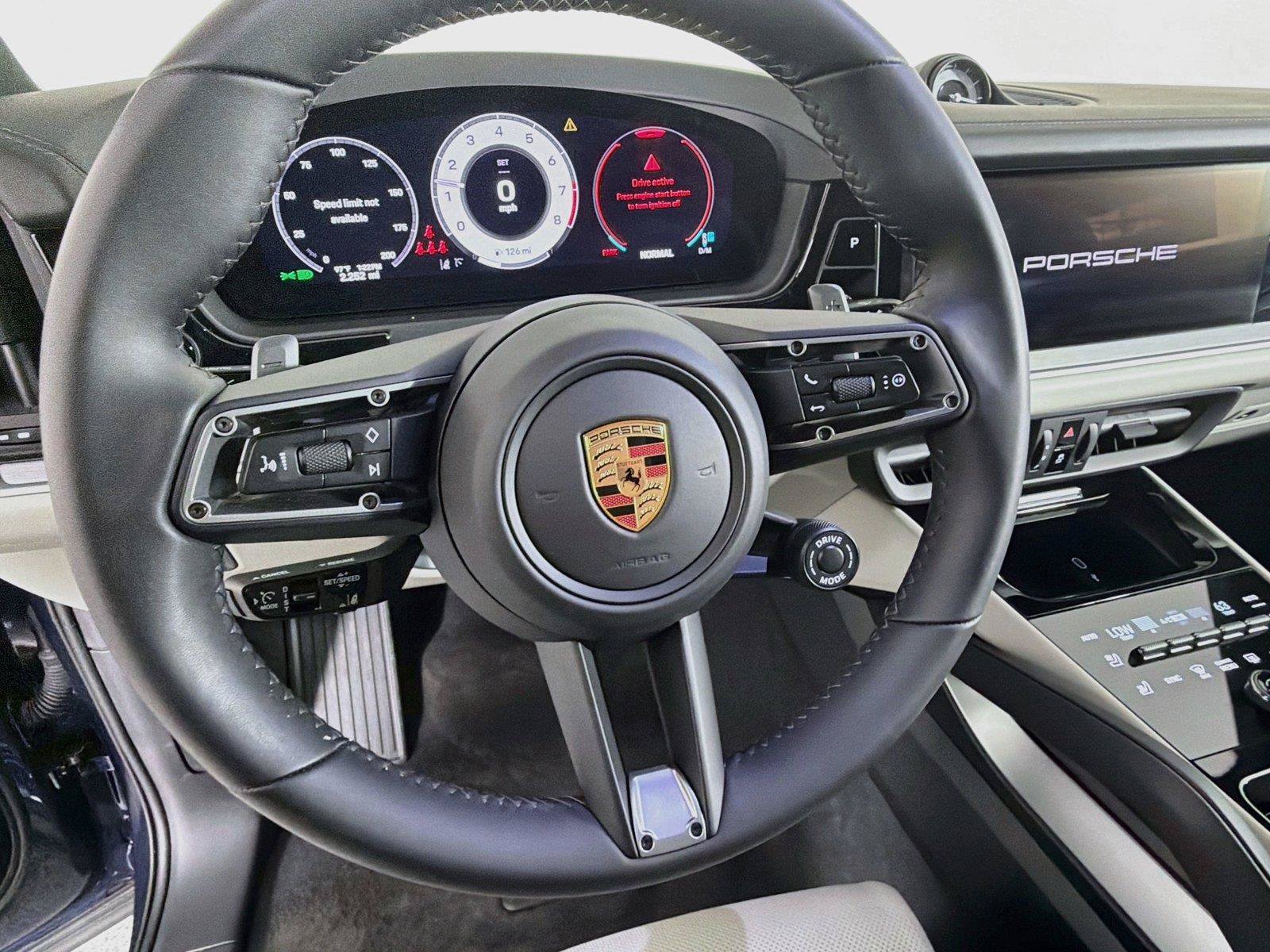 Certified 2026 Porsche Cayenne GTS w/ Premium Package Plus AWD/4WD image 20
