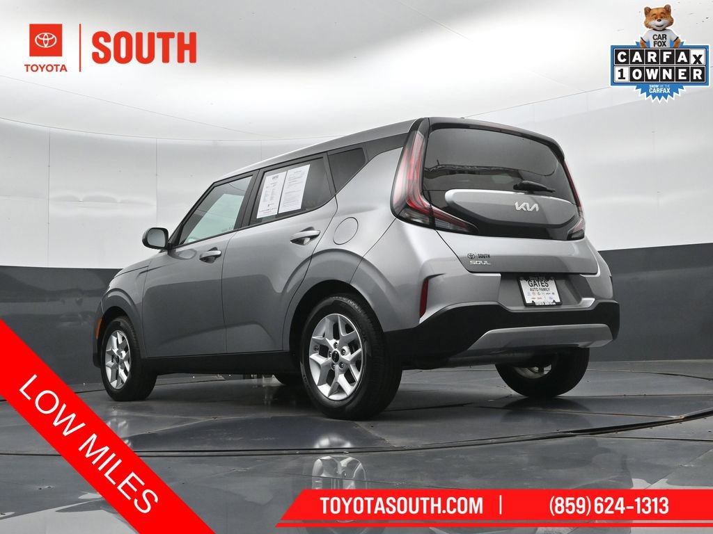 Used 2025 Kia Soul LX w/ LX Technology Package FWD image 39