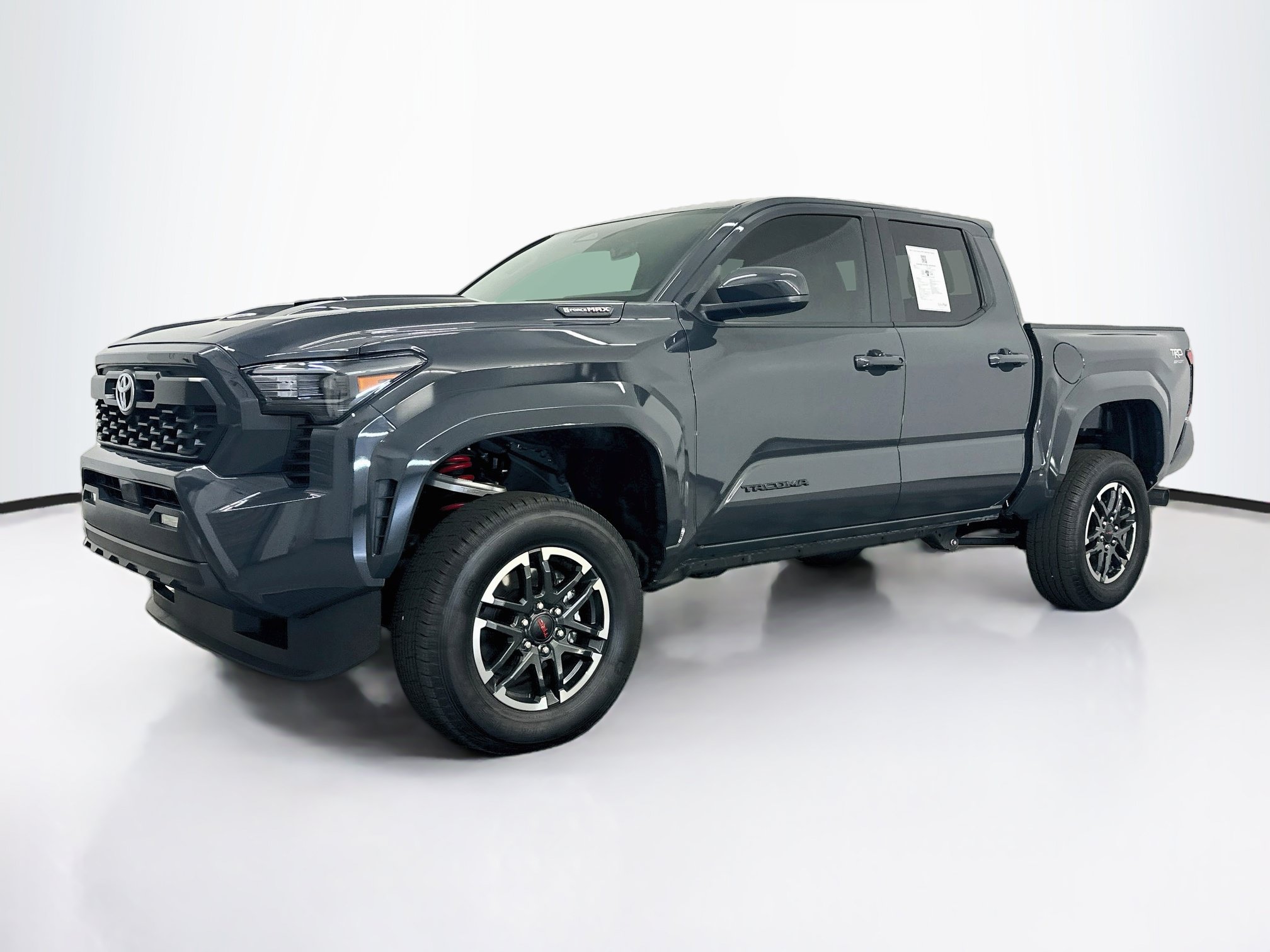 Used 2025 Toyota Tacoma TRD Sport AWD/4WD image 3