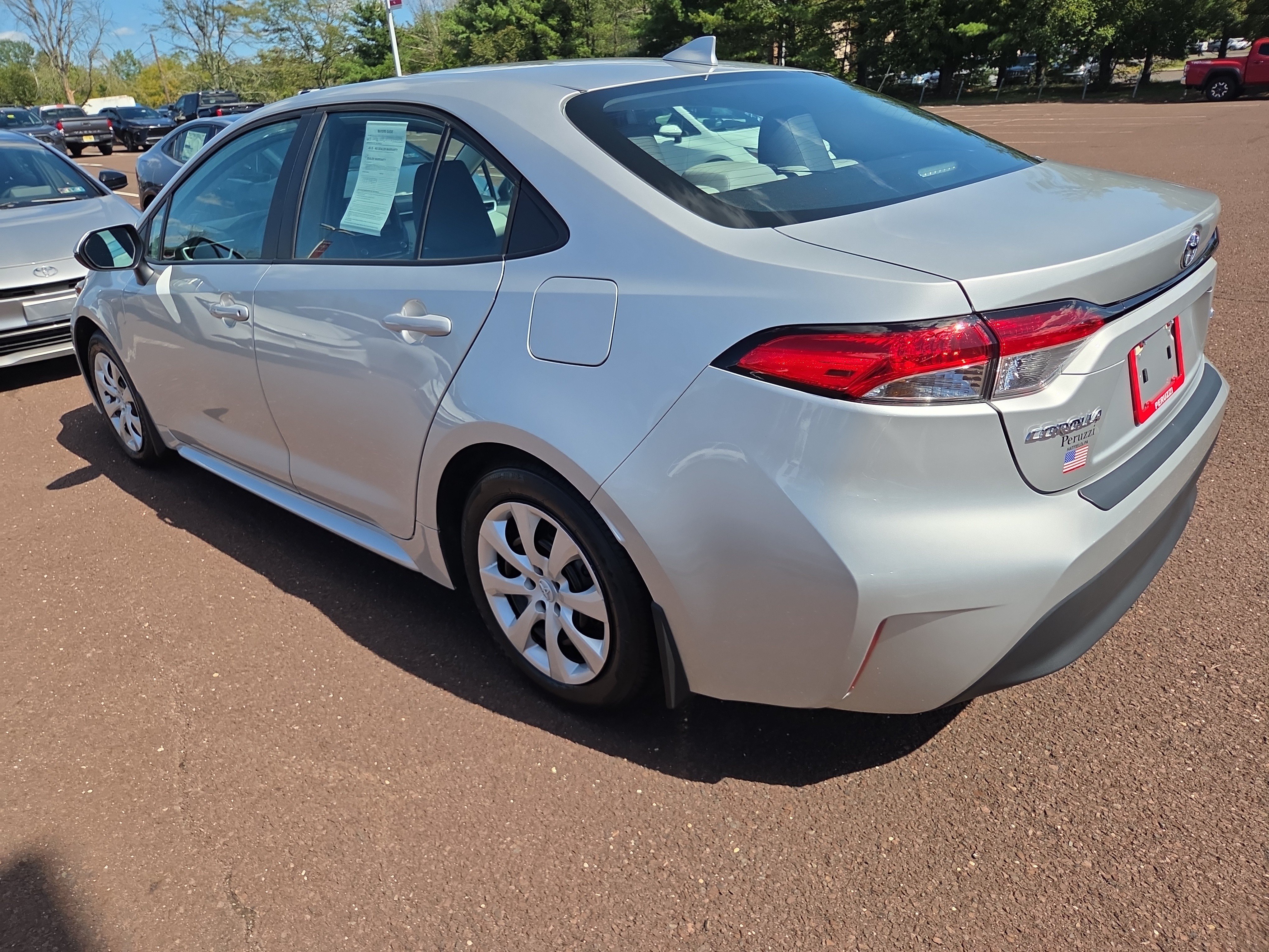 Certified 2025 Toyota Corolla LE FWD image 5