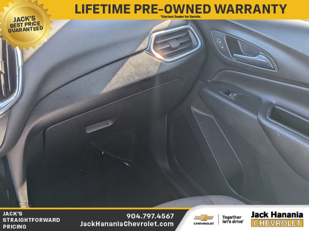 Used 2018 Chevrolet Equinox LT FWD image 16