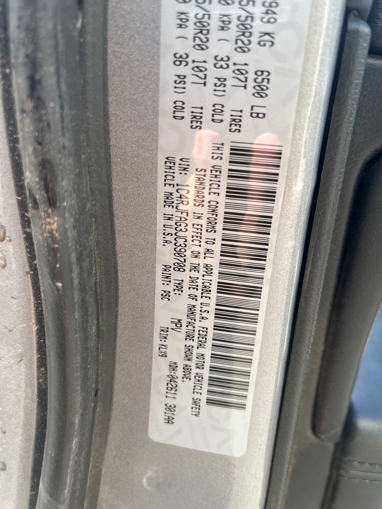 Used 2018 Jeep Grand Cherokee Altitude AWD/4WD image 18