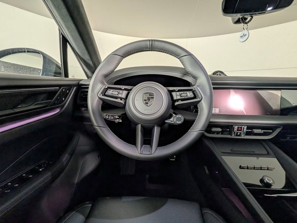 New 2026 Porsche Macan Turbo Electric image 21