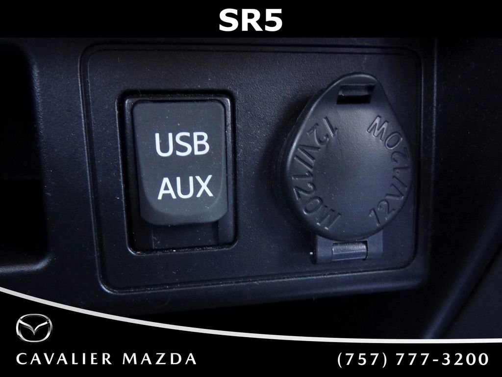 Used 2019 Toyota 4Runner SR5 image 33