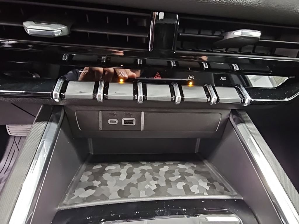 New 2026 GMC Canyon Elevation w/ Convenience Package RWD image 20