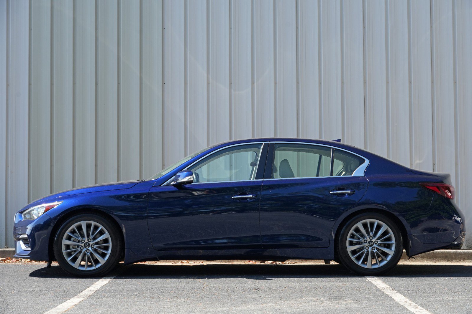 Used 2022 INFINITI Q50 Luxe w/ Cargo Package RWD image 8