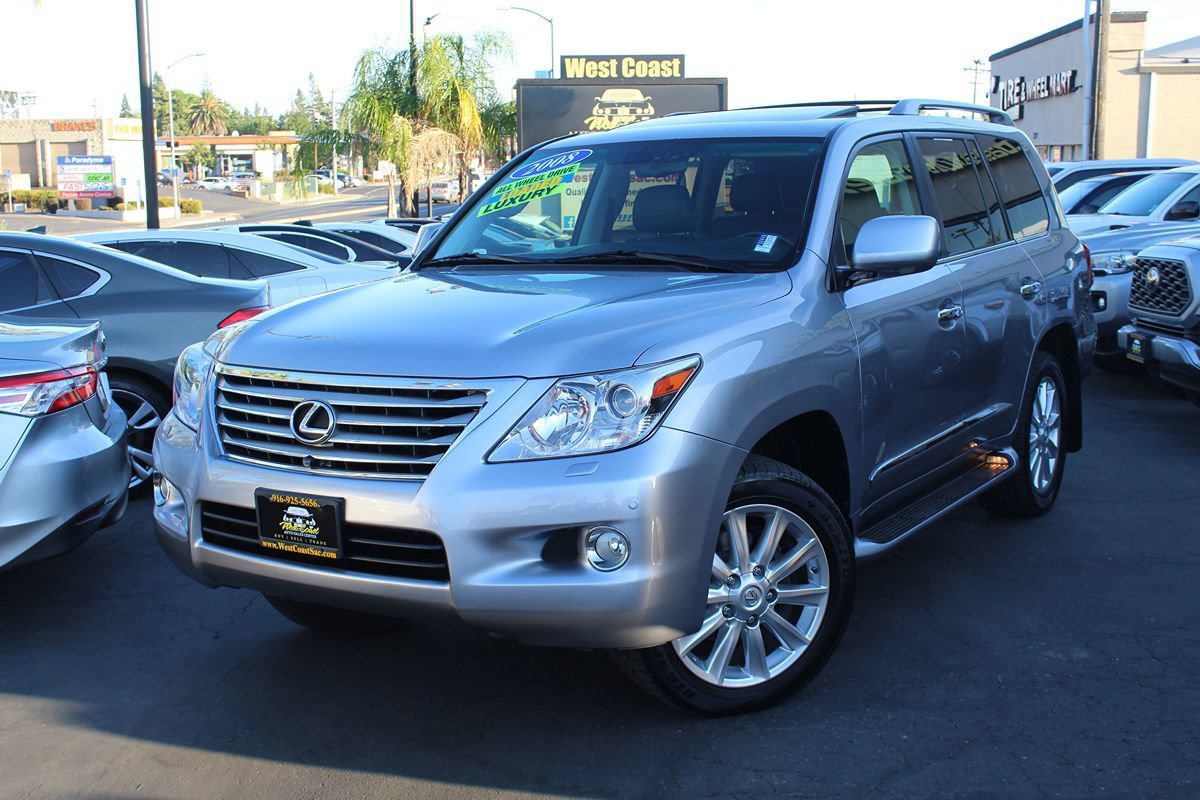 Used 2008 Lexus LX 570 4WD w/ Technology Pkg image 45