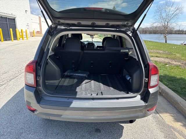 Used 2016 Jeep Compass Latitude image 8