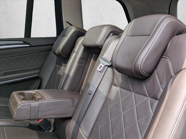 Used 2018 Mercedes-Benz GLS 550 4MATIC image 24
