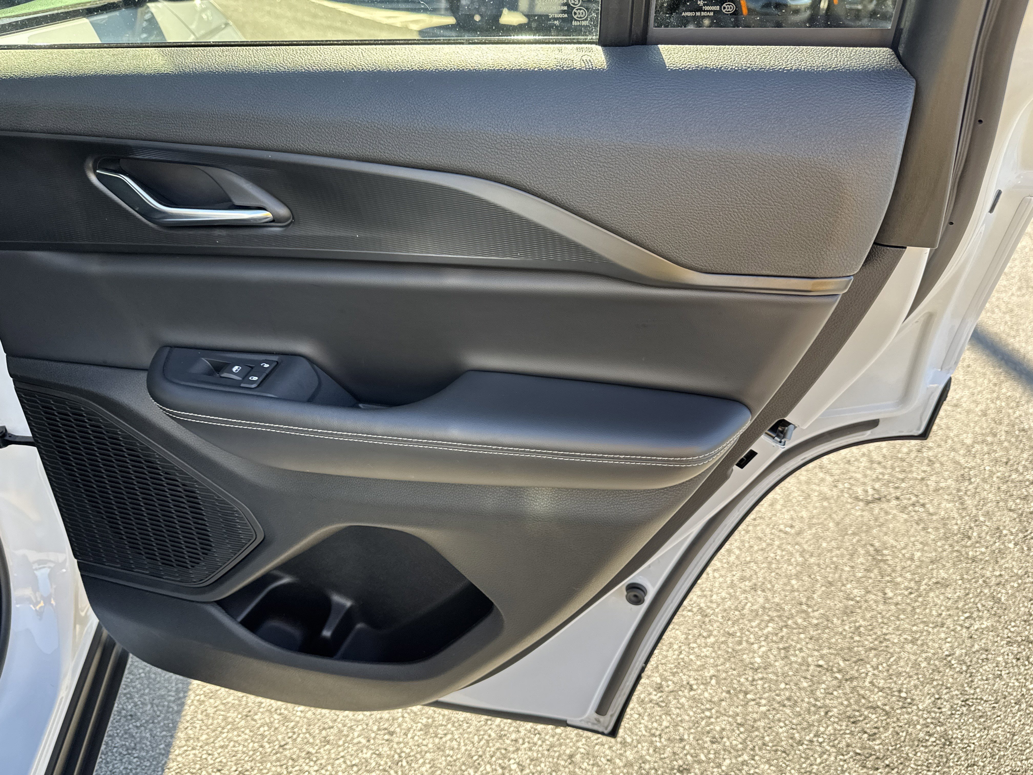 Used 2025 Jeep Grand Cherokee Laredo w/ Luxury Tech Group I image 22