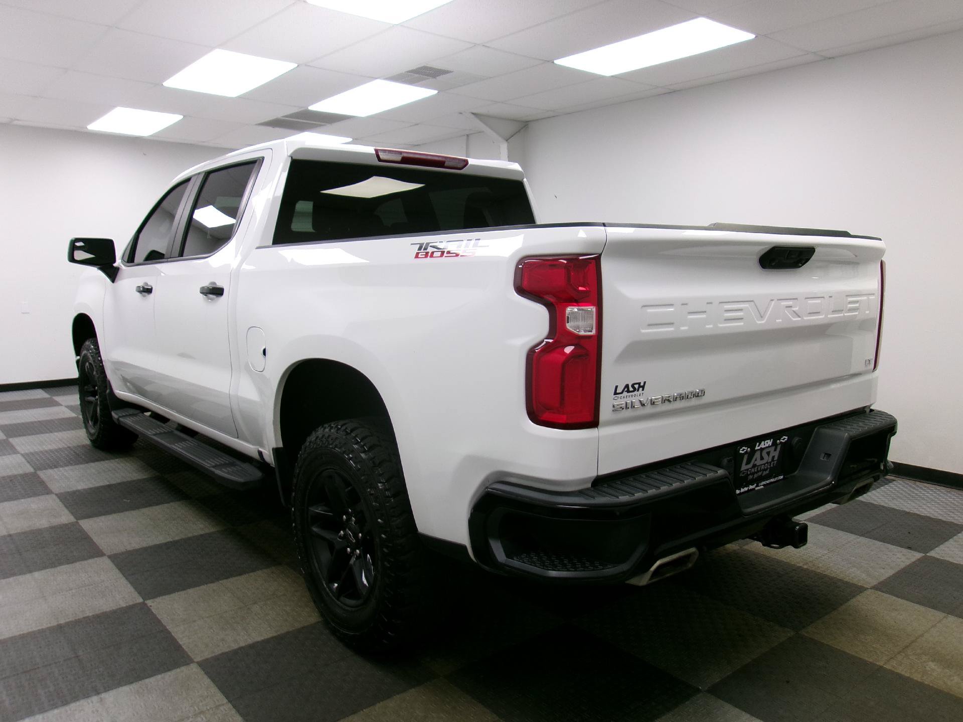 Used 2024 Chevrolet Silverado 1500 LT Trail Boss w/ Protection Package AWD/4WD image 2
