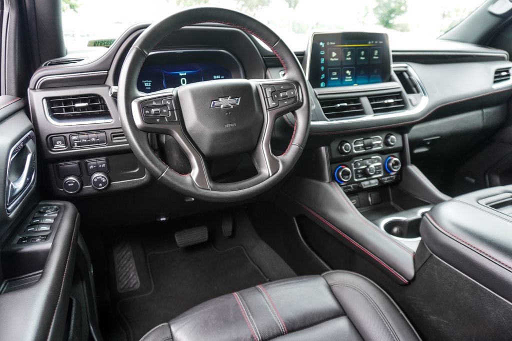 Used 2024 Chevrolet Suburban RST RWD image 14