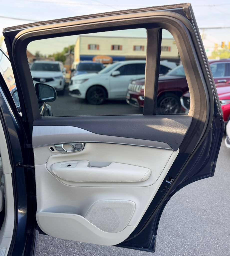 Used 2023 Volvo XC90 B5 Core w/ Climate Package AWD/4WD image 29